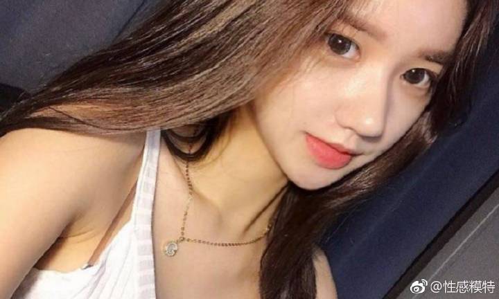 国铁集团：铁路暑运旅客发送量突破两亿人次